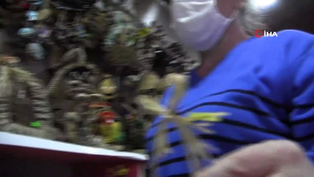 Kurumuş ağaç kökleri usta elinde sanat eserine dönüşüyor