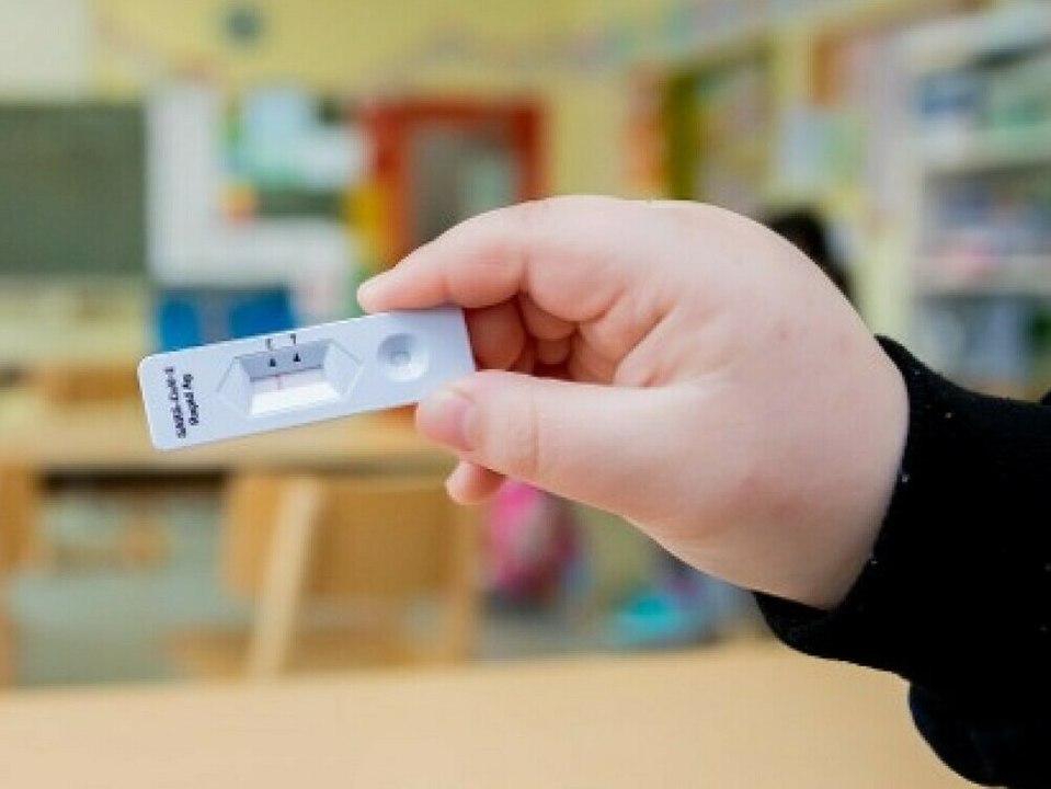 "irrsinn": experten warnen vor ungenauen corona-schnelltests