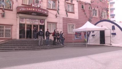 Diyarbakır annelerinden evlatlarına "teslim ol" çağrısı