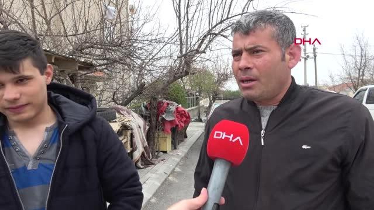SAATLERCE DAYAK YEDİĞİ SANIKLARIN SERBEST BIRAKILMASINA TEPKİ GÖSTERDİ