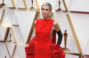 クリステン・ウィグとアニー・マモロ、シンデレラの意地悪な姉主役の映画を製作？