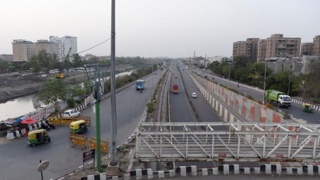 UP: HC order to lockdown, state govt refuses to impose