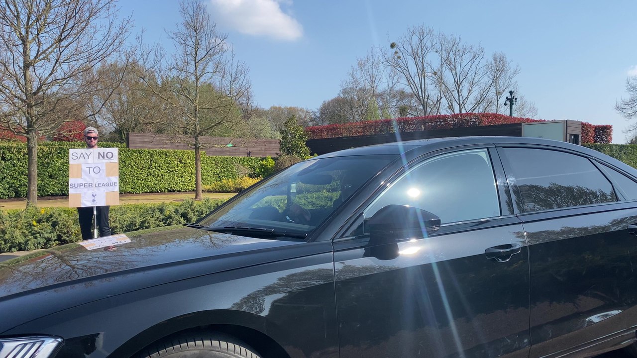 Jose Mourinho leaving Tottenham training ground after sacking