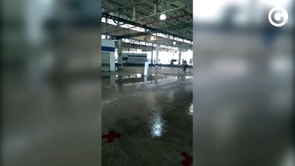 Descargar video: Terminal de São Torquato, em Vila Velha, fica alagado