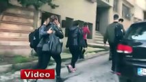 Beyoğlu'nda genç kız okulun camından atladı