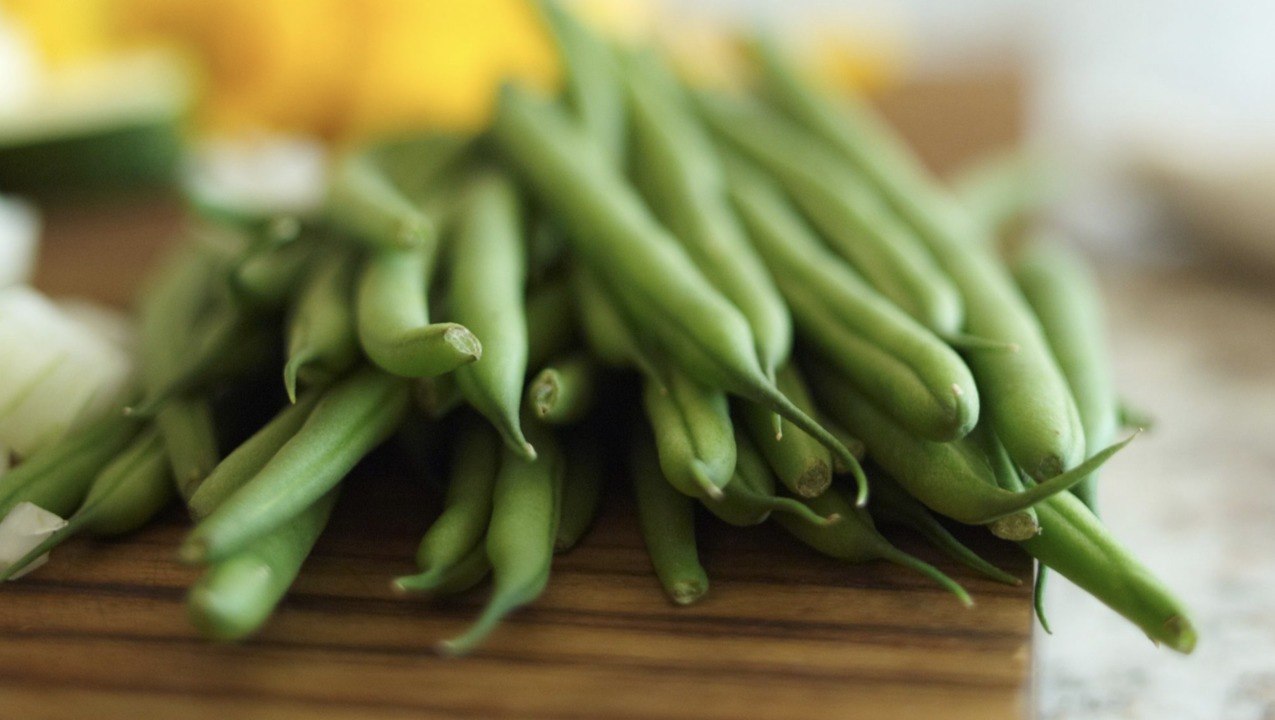 How to Trim Green Beans Fast video Dailymotion