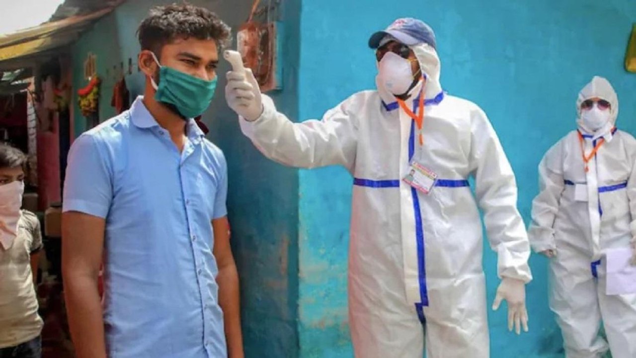 Shatak: Maharashtra sees drop in daily Covid-19 cases