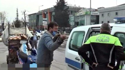 Sokağa çıkma kısıtlamasını ihlal eden kağıt toplayıcısına kesilen ceza vicdanları sızlattı