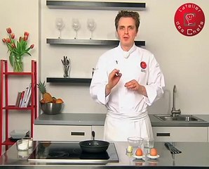 Technique De Cuisine : Préparer Les Oeufs Au Plat