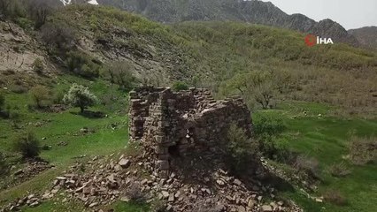 Şırnak'ta tarihi yapılar gün yüzüne çıkıyor
