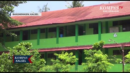 Viral Video Bakar Almamater Kampus Uniska, Sebut Pendidikan Hanya Untuk Mereka yang Mampu Menyuap