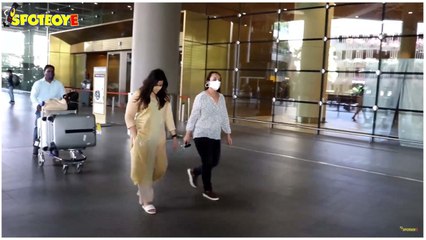 Alia Bhatt's Sister's Shaheen Bhatt & Mom Soni Razdan Snapped At The Airport