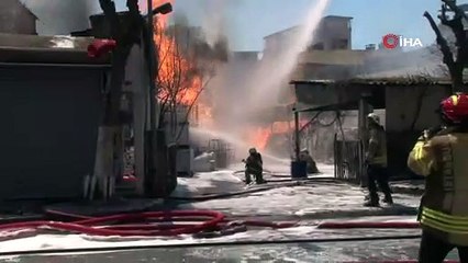 İstanbul Emniyet Müdürlüğü'ne ait depoda yangın