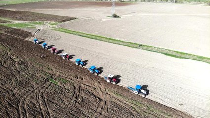 Türkiye'nin 3. büyük ovasında çiftçiler ekime başladı