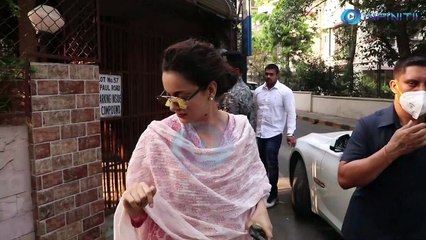 Kangana Ranaut Leaks Her Parents' Love Story On Their Wedding Anniversary