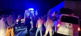 Mardin'de hafif ticari araç tıra arkadan çarptı: 6 yaralı