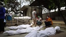 Son dakika! YENİ DELHİ - Dünyada en fazla Kovid-19 vakası görülen ülkelerden Hindistan'da krematoryumlarda yoğunluk yaşanıyor