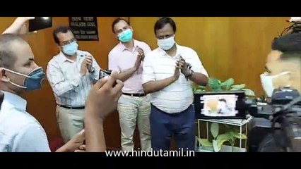 குழந்தையை காப்பாற்றிய ரயில்வே ஊழியருக்கு பாராட்டு விழா!