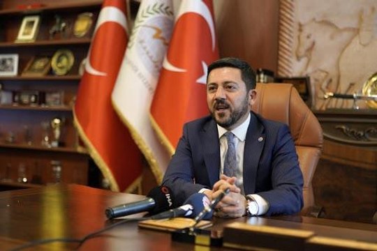 Sağlık sorunlarını gerekçe göstererek istifa eden AK Partili eski başkan Rasim Arı, kaset iddialarına yanıt verdi