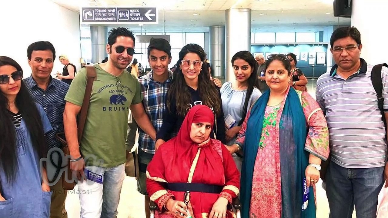 Hina Khan's Father Last Video