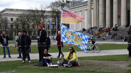 Teil 6: 11.04.2021 München Königsplatz:Bernd Bayerlein von den Polizisten für Aufklärung