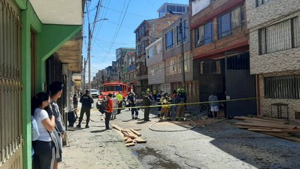 Diez viviendas afectadas y una persona muerta tras explosión en Bogotá