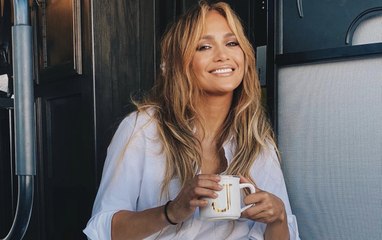 Jennifer Lopez Is All Smiles in Her First Post-Breakup Instagram