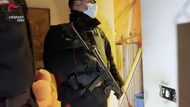 Roma - Operazione antidroga a San Basilio arresti tra le vedette della Lupa (20.04.21)