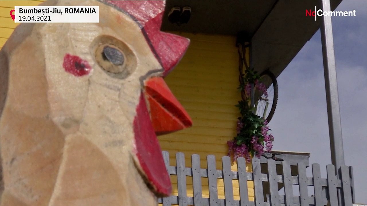 Volle Absicht: Haus steht auf dem Kopf