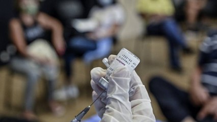 Contraloría alerta por irregularidades en vacunación covid en Colombia