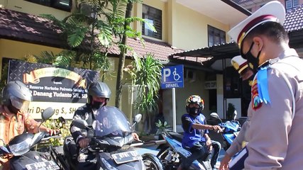 Komunitas Difabel Motorcycle Indonesia Berikan Penghargaan untuk Polresta Malang