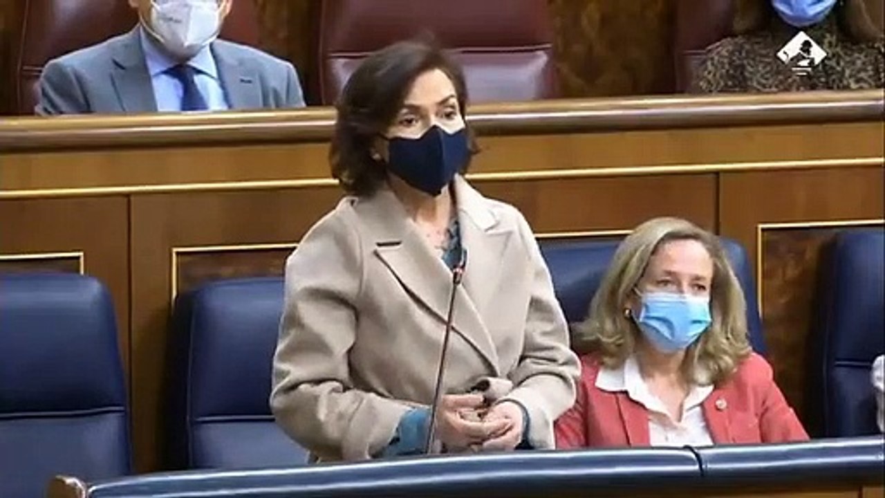 Carmen Calvo a Gamarra: "Como ha querido usted hablar del CGPJ. Ustedes se niegan a su renovación. Este Gobierno consulta al consejo de Estado"