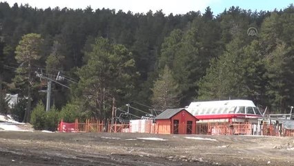 Cıbıltepe Kayak Merkezi'nde salgına rağmen gelen müşteriler turizmcilerin yüzünü güldürdü