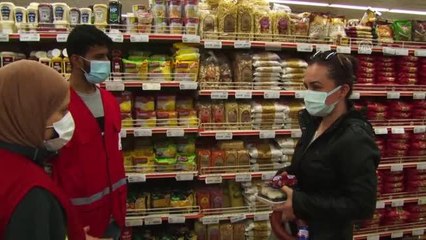 Türk Kızılay "Kolide sizin de hayrınız olsun" projesiyle ihtiyaç sahiplerine ulaşıyor