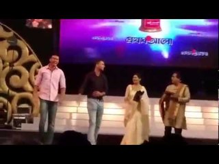 এ কী করলেন মাশরাফি ও তাসকিন (ভিডিও) - JagoNews24.com