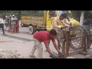‘ঘাম ঝরিয়ে ফ্লাইওভার বানাই আমরা, কোটিপতি হয় ঠিকাদার’ | Jagonews24.com