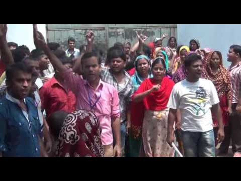 বকেয়া বেতনের দাবিতে গাজীপুরে পোশাক শ্রমিকদের অসন্তোষ - Jagonews24.com