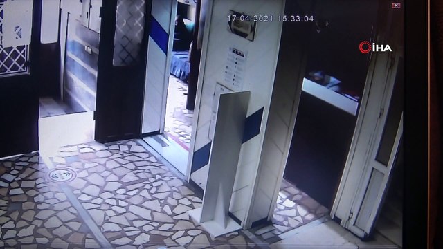 HES kodu sorgusunda riskli çıkan müşteri polisi duyunca otelden kaçtı