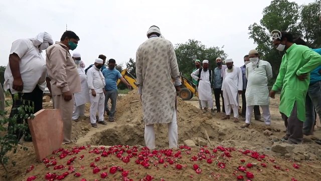 India: No space left in cemeteries and crematoriums due to soaring COVID-19 deaths