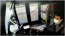 Beşiktaş'taki otobüs kazası kamerada; şoför telefonla oynuyordu