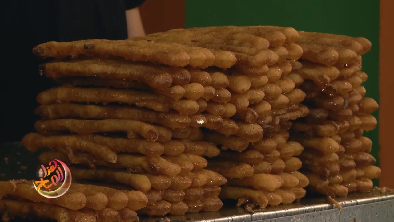 زلابية بوفاريك.. أكلة جزائرية مفضلة في رمضان