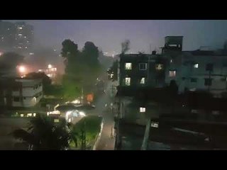 দিনের বেলাতেই নেমে এল সন্ধ্যা-2