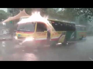 ব্যস্ত রাজপথে সুনসান নীরবতা