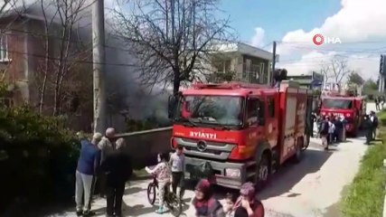 İki katlı ev alevlere teslim oldu