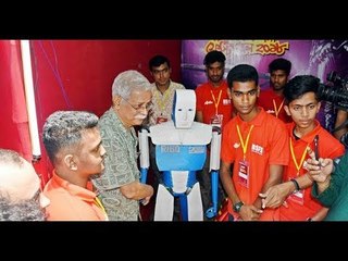 মি. নুডলস খেতে পছন্দ করে রোবট রিবো | Jagonews24.com
