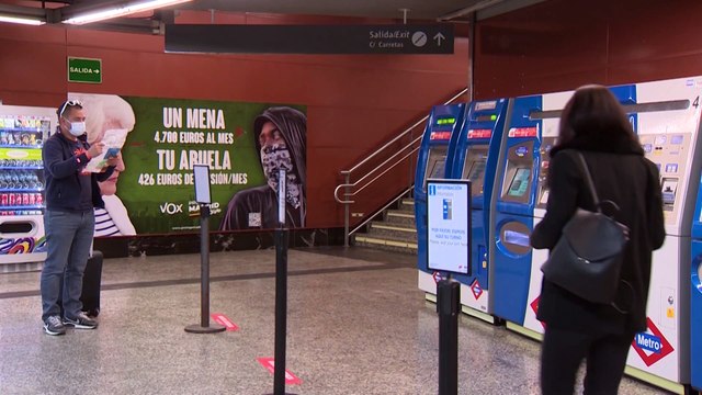 Continúa la polémica por el cartel de Vox sobre los 'menas'