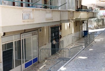 ALANYA'DA 5 KATLI APARTMAN KARANTİNAYA ALINDI