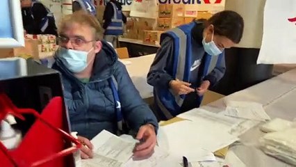 Distribution des denrées alimentaires dans les locaux de la faculté de droit et de science politique