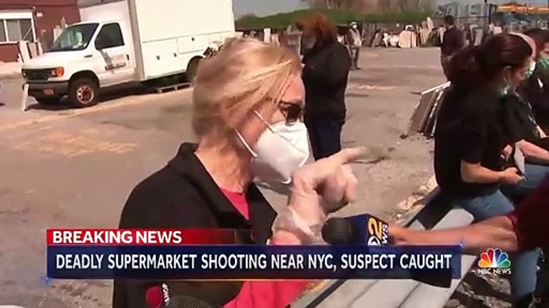 1 Killed, 2 Injured In Shooting At Long Island Supermarket