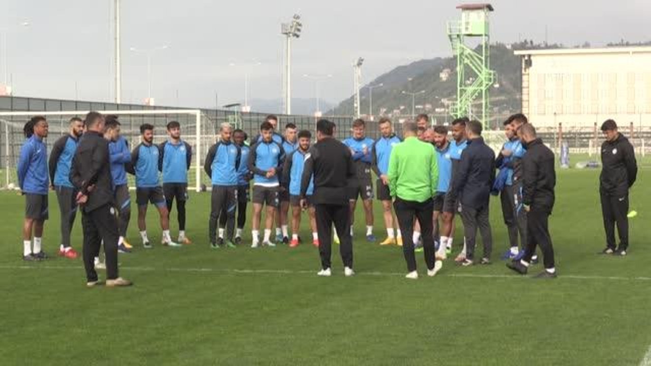 Çaykur Rizespor Teknik Direktörü Uygun: "Rizespor, Avrupa hedefini başarabilecek bir camia"
